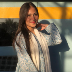 Fiza Fatima, online tutor from Korangi, Sindh