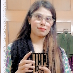 Kompal - Tutor  at etutors.pk